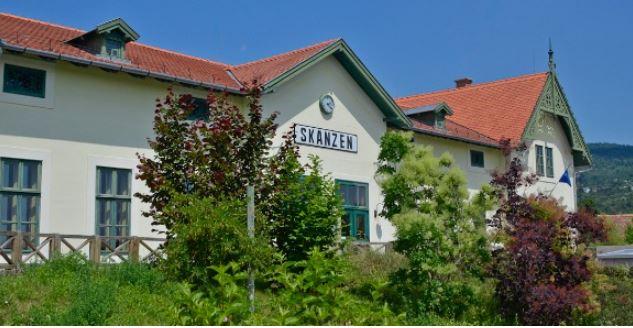 Skanzen bejárati épület